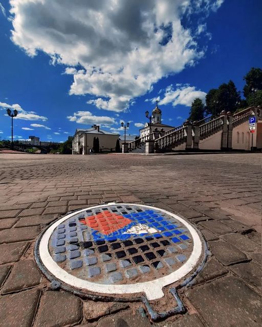 Горад праз «ружовы» аб’ектыў Вольгі Бураковай