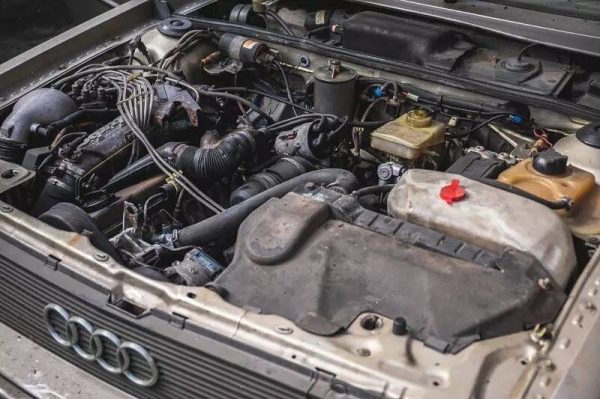 Audi Quattro 1984 года, который 39 лет простоял в гараже, выставили на продажу Audi Quattro 1984 года, который 39 лет простоял в гараже, выставили на продажу