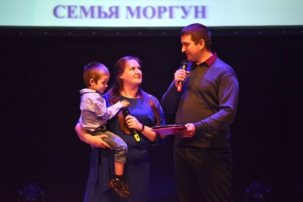 В Гомеле молодые семьи показали трогательное представление