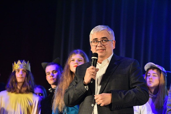 55 оттенков Политеха. В Гомеле первокурсники снова «порвали зал» 55 оттенков Политеха. В Гомеле первокурсники снова «порвали зал»