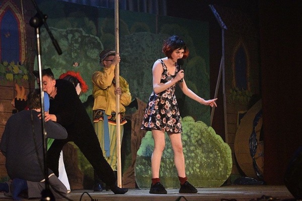 55 оттенков Политеха. В Гомеле первокурсники снова «порвали зал» 55 оттенков Политеха. В Гомеле первокурсники снова «порвали зал»