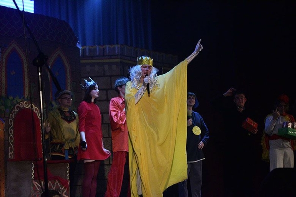 55 оттенков Политеха. В Гомеле первокурсники снова «порвали зал» 55 оттенков Политеха. В Гомеле первокурсники снова «порвали зал»