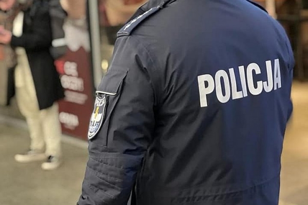 В Варшаве на улице нашли пьяного подростка из Беларуси