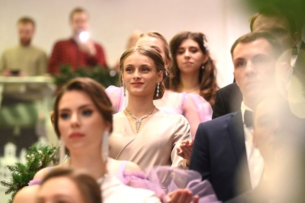 Смотрите, как в Гомеле прошел бал старшеклассников