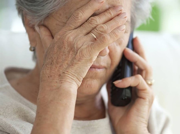 В Гомеле пенсионерка из-за страха обыска отдала мошенникам свои сбережения