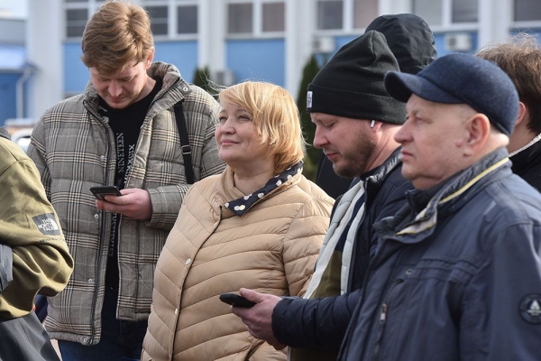 Из Гомеля в Санкт-Петербург за 1,5 часа. Поговорили с пассажирами первого авиарейса