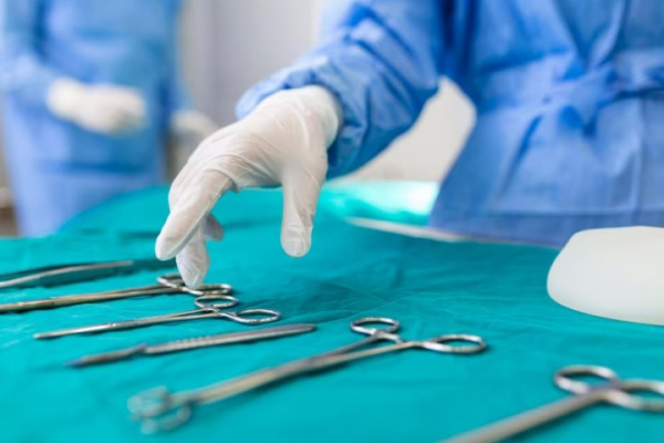 Невероятная история произошла в США: умерший донор сердца ожил прямо на операционном столе