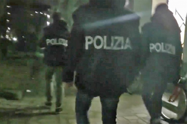 В Милане у белоруса отобрали на улице дорогие часы